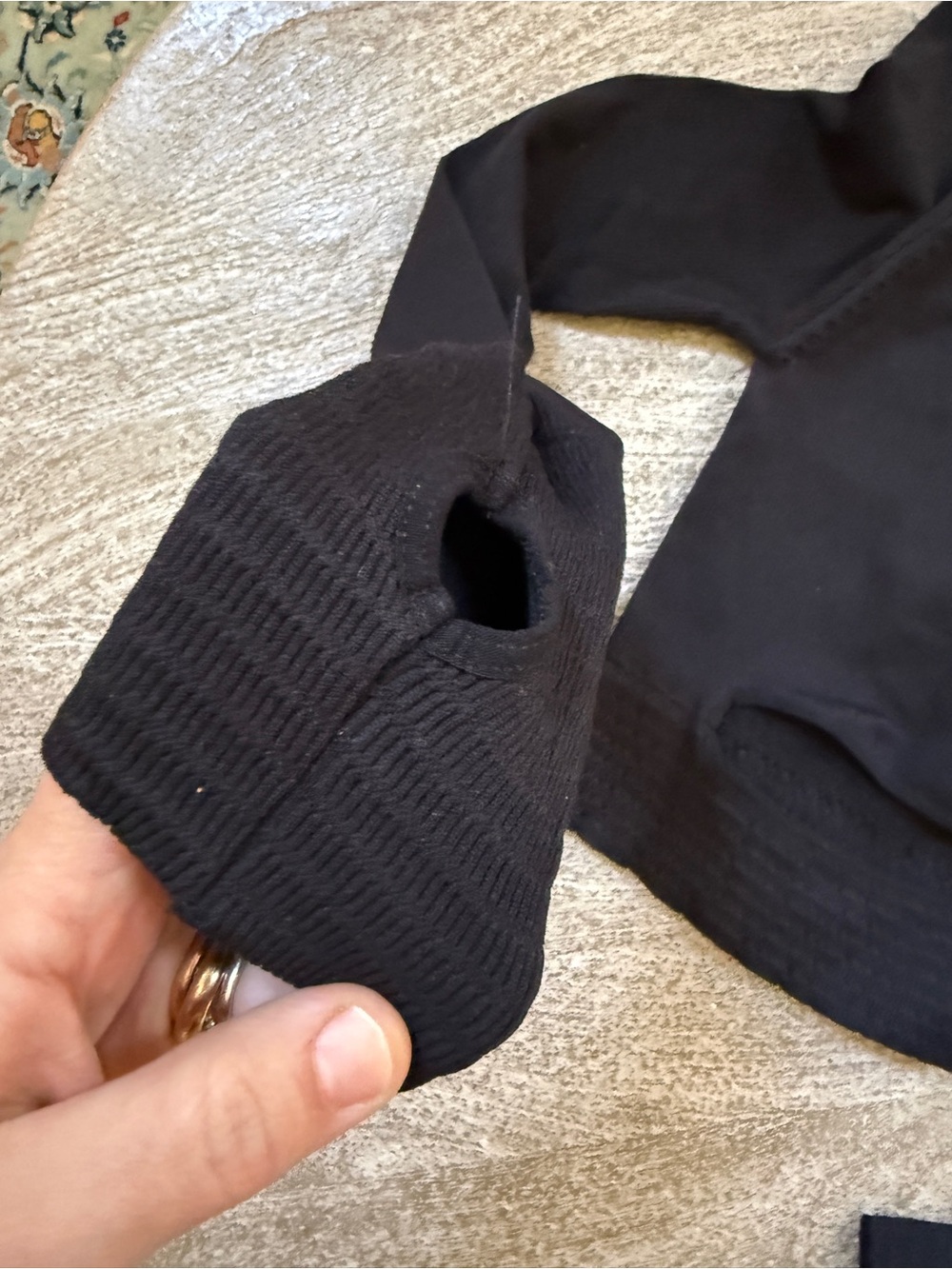 Women's Black long sleeve top athletic - Picture 7 of 8